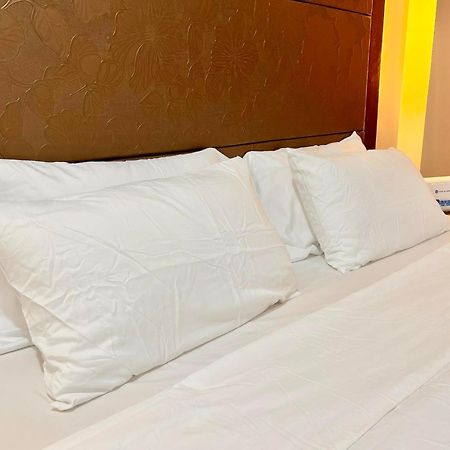 Luxury Hotel Type Condo Near Naia Manila Airport Exterior photo